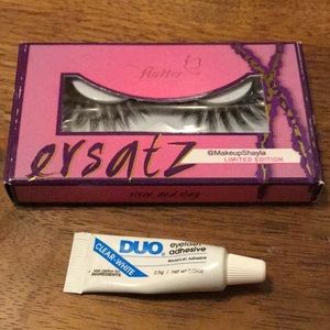 NWT Ersatz Limited Edition Flutter Lashes @makeupshayla #slay With Adhesive